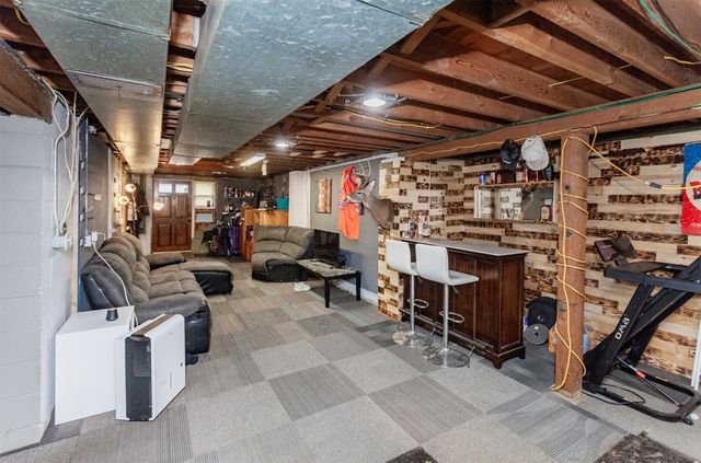 3020 62nd Street, Des Moines, IA 50322
