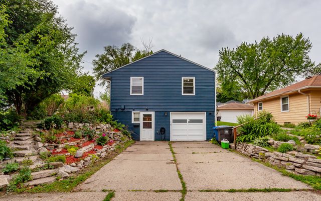 3020 62nd Street, Des Moines, IA 50322