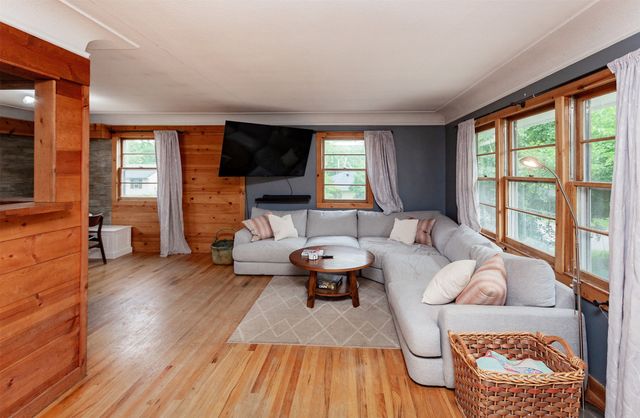 3020 62nd Street, Des Moines, IA 50322