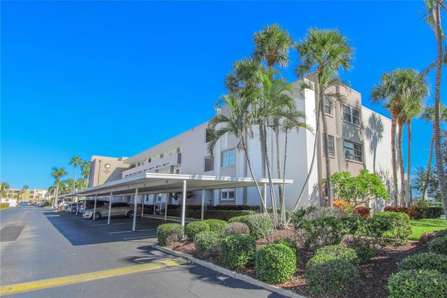 7425 BAY ISLAND DRIVE S 108, South Pasadena, FL 33707