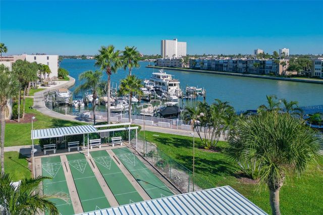 7425 BAY ISLAND DRIVE S 108, South Pasadena, FL 33707