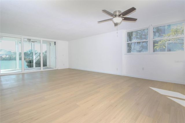 7425 BAY ISLAND DRIVE S 108, South Pasadena, FL 33707