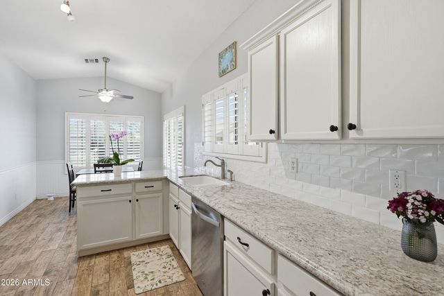 3611 W CHARLOTTE Drive, Glendale, AZ 85310