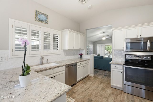 3611 W CHARLOTTE Drive, Glendale, AZ 85310