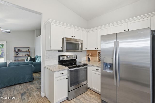 3611 W CHARLOTTE Drive, Glendale, AZ 85310