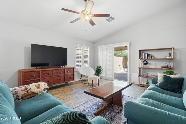 3611 W CHARLOTTE Drive, Glendale, AZ 85310