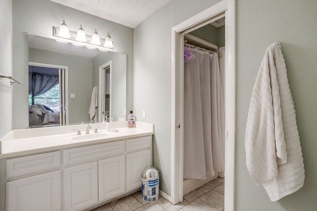 804 San Marcos Lane, Bedford, TX 76021