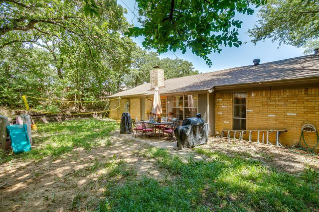 804 San Marcos Lane, Bedford, TX 76021