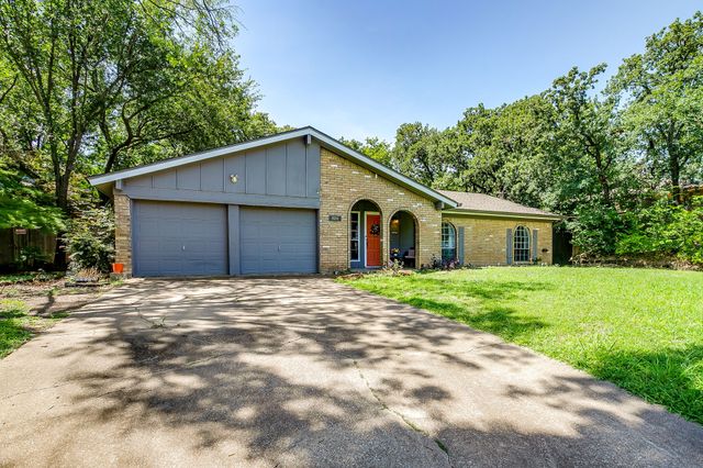 804 San Marcos Lane, Bedford, TX 76021