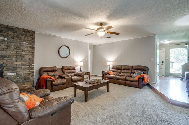 804 San Marcos Lane, Bedford, TX 76021