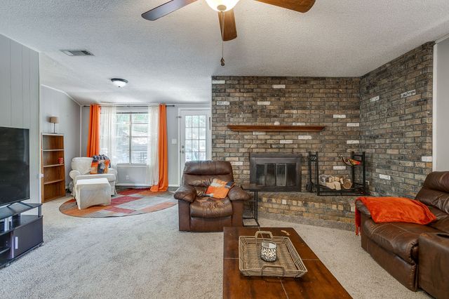 804 San Marcos Lane, Bedford, TX 76021