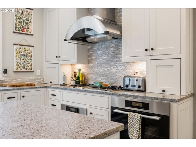 401 9TH St, Lake Oswego, OR 97034