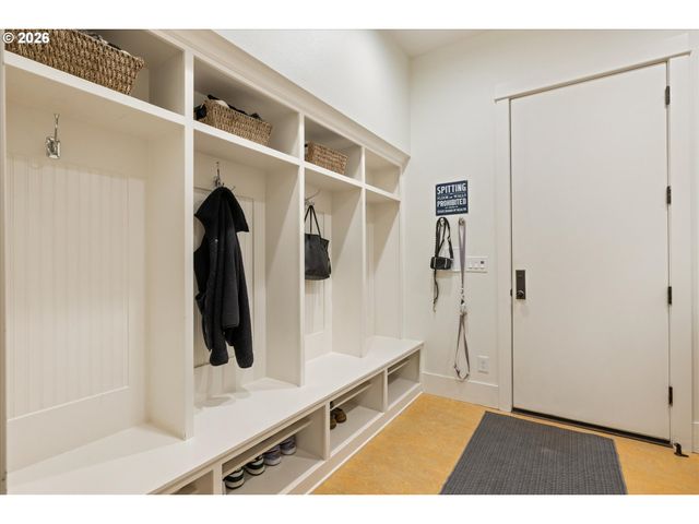 401 9TH St, Lake Oswego, OR 97034