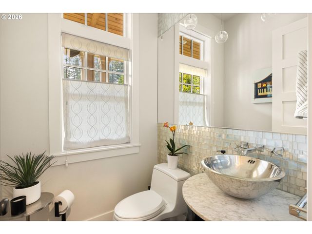 401 9TH St, Lake Oswego, OR 97034