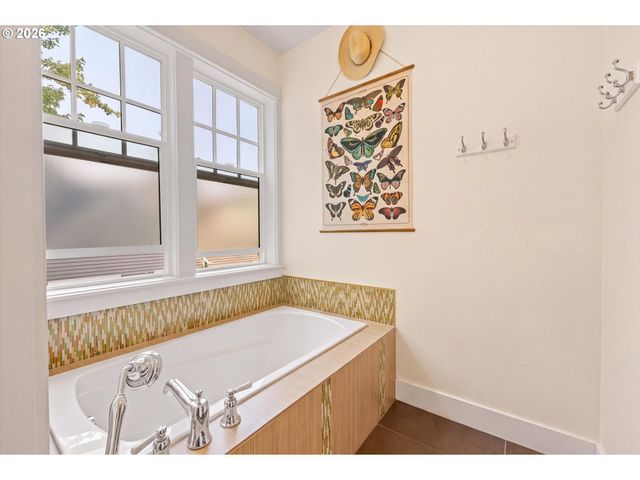 401 9TH St, Lake Oswego, OR 97034