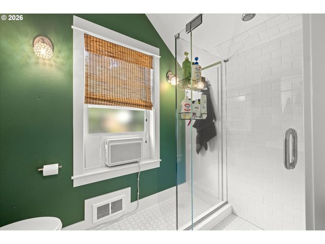401 9TH St, Lake Oswego, OR 97034