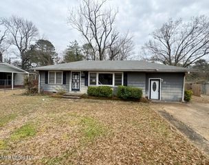 216 Meadowview Street, Jackson, MS 39209