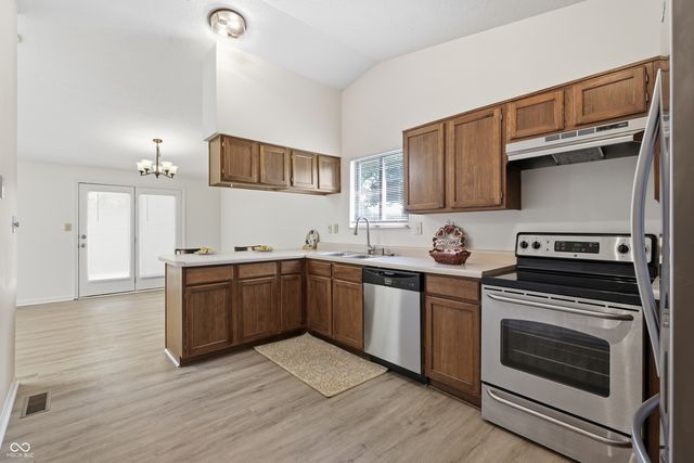 8177 N Payne Road, Indianapolis, IN 46268
