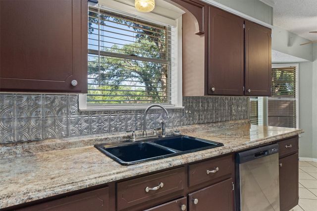 1601 O'Kelley RD, Rockdale, TX 76567
