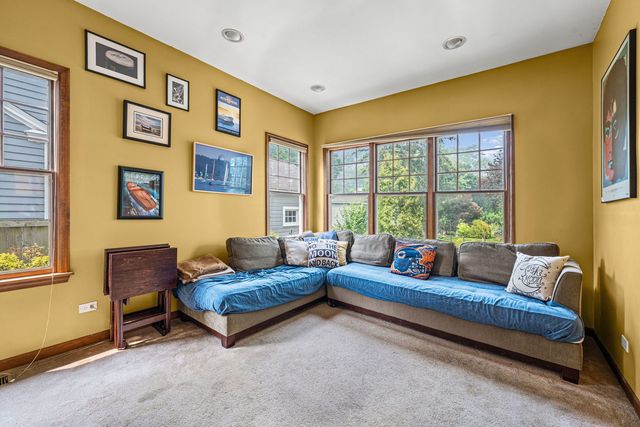 1538 Oakwood Avenue, Highland Park, IL 60035