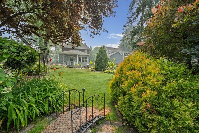 1538 Oakwood Avenue, Highland Park, IL 60035