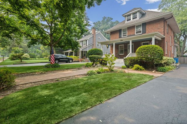 1538 Oakwood Avenue, Highland Park, IL 60035