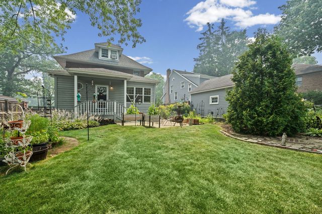 1538 Oakwood Avenue, Highland Park, IL 60035