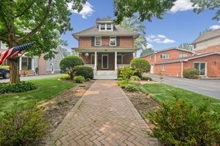 1538 Oakwood Avenue, Highland Park, IL 60035