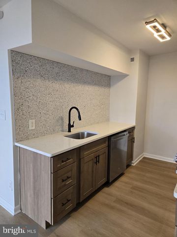 1301 N HARRISON ST #1108, Wilmington, DE 19806