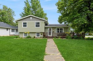 1525 Rapids Street, Adel, IA 50003