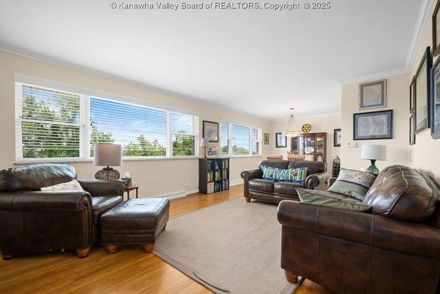 1520 Knob Road, Charleston, WV 25314