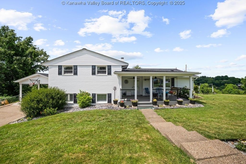 1520 Knob Road, Charleston, WV 25314