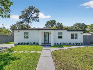 1010 NE 138th Street 1, North Miami, FL 33161