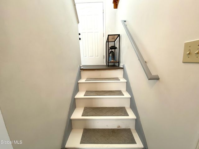 475 Chadwick Road, Schenectady, NY 12304