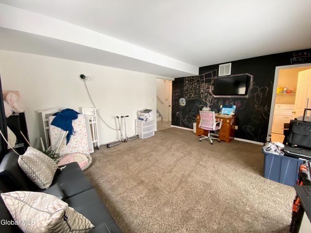 475 Chadwick Road, Schenectady, NY 12304