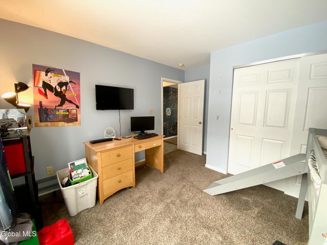 475 Chadwick Road, Schenectady, NY 12304