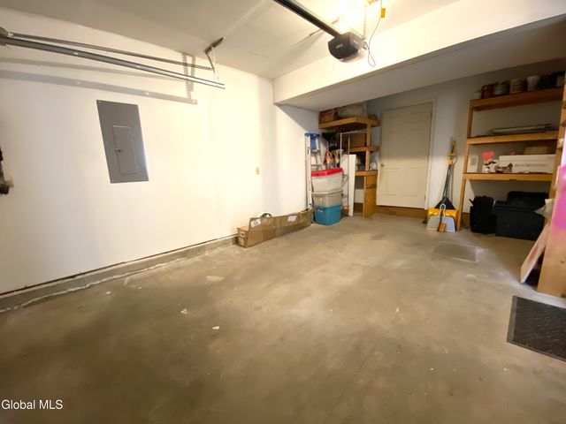 475 Chadwick Road, Schenectady, NY 12304