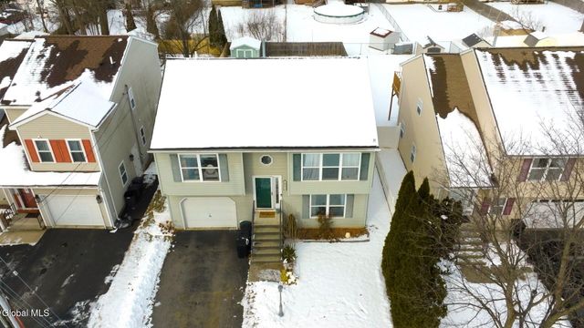 475 Chadwick Road, Schenectady, NY 12304