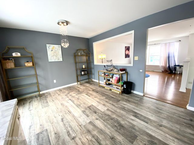 475 Chadwick Road, Schenectady, NY 12304