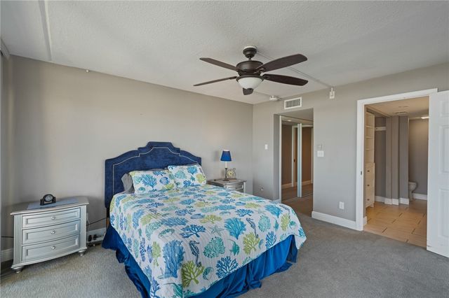 4242 Gulfbreeze Blvd 201, Corpus Christi, TX 78402