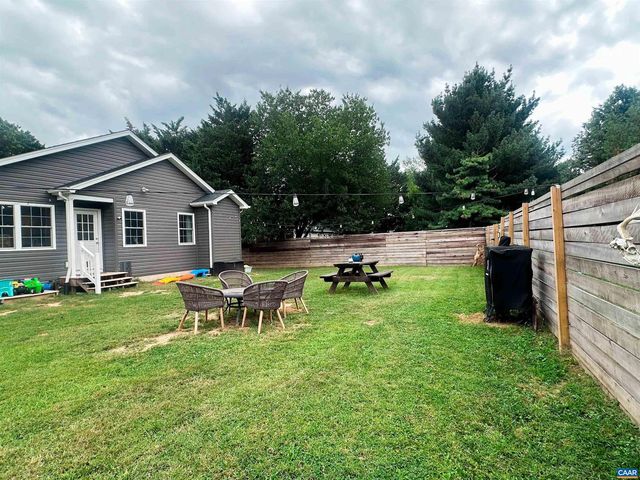 307 15TH ST, Grottoes, VA 24441