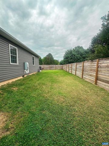 307 15TH ST, Grottoes, VA 24441
