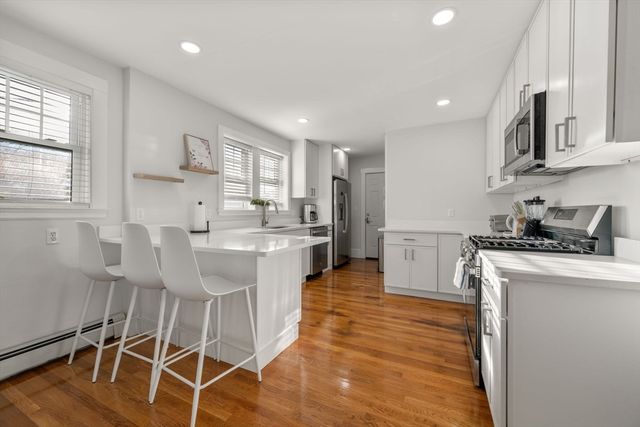 65-67 Saint James Circle, Newton, MA 02458