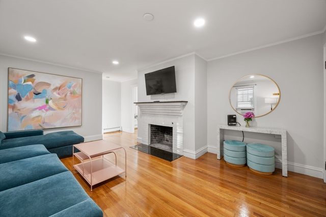 65-67 Saint James Circle, Newton, MA 02458