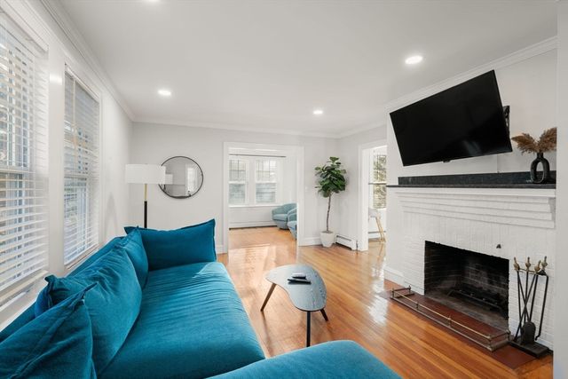 65-67 Saint James Circle, Newton, MA 02458