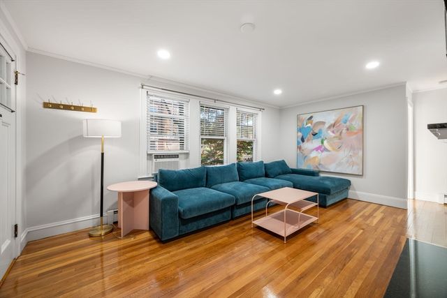 65-67 Saint James Circle, Newton, MA 02458