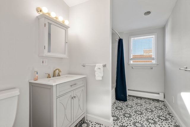 65-67 Saint James Circle, Newton, MA 02458