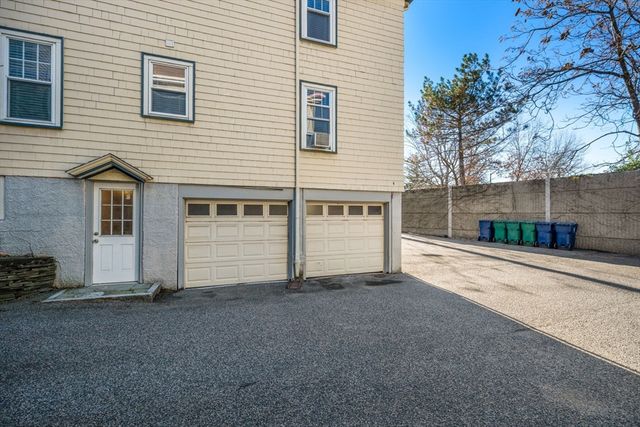 65-67 Saint James Circle, Newton, MA 02458