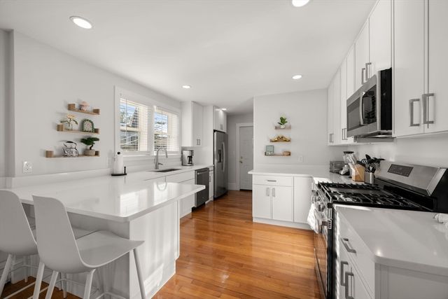 65-67 Saint James Circle, Newton, MA 02458