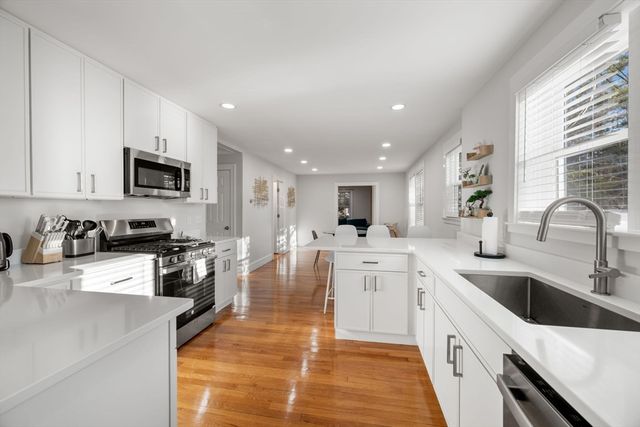 65-67 Saint James Circle, Newton, MA 02458